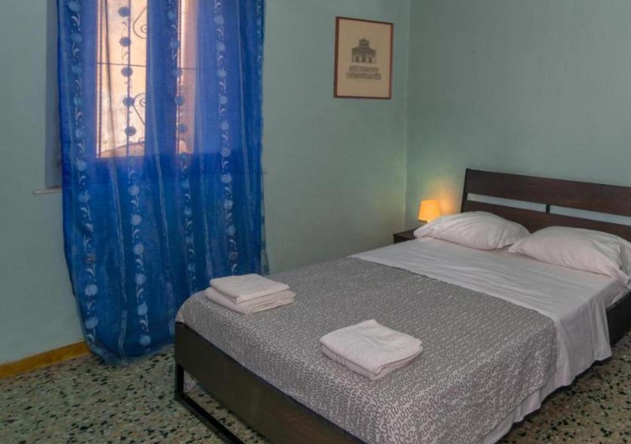Maison Dei Miracoli Bed and breakfast 2*